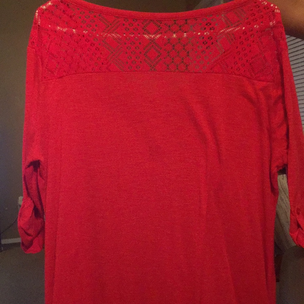 Red button shirt - Picture 2 of 2